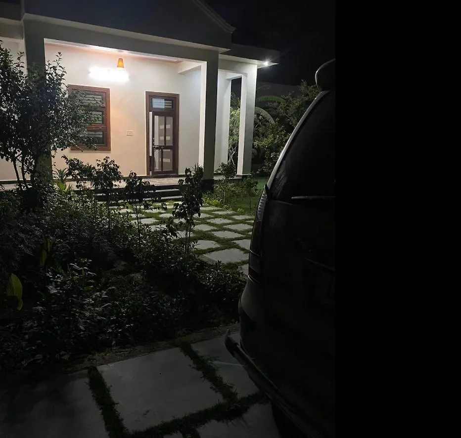Chalet Serene Farmhouse Escape In Agra Agra  India
