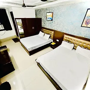 Hotel Premium Boston Family, Agra (Uttar Pradesh)